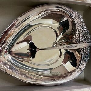 Floral Silver Heart-Shaped Decorative Tray